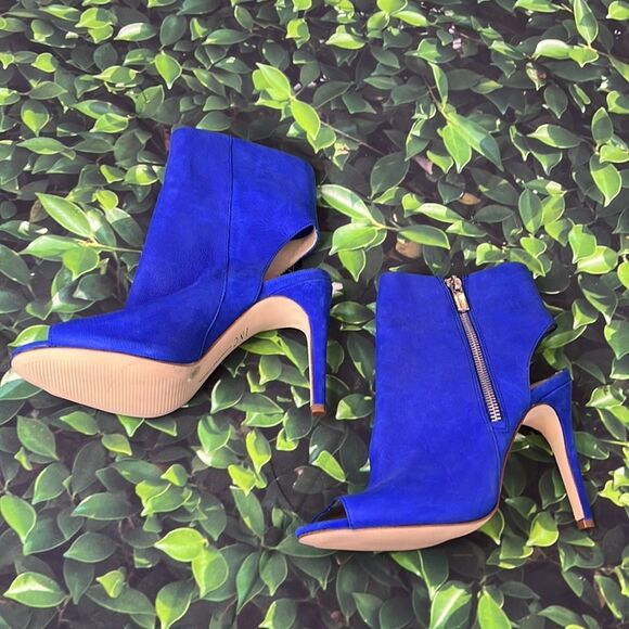 Inc International concepts, blue suede ankle boot heels - Picture 9 of 9